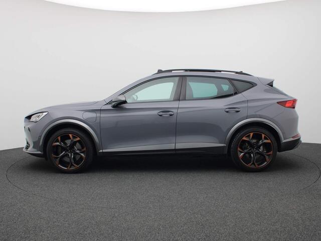 Cupra Formentor 1.4 e-Hybrid VZ Performance 245PK DSG Panoramadak, 360 gr. camera, elektr. achterklep, elektr. bestuurdersstoel, supersportstuur, alarm, side assist, trekhaak, 19" LM Velgen