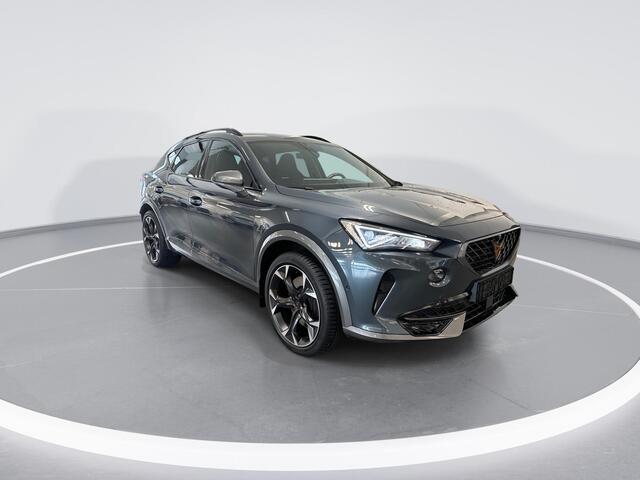 Cupra Formentor 1.4 e-Hybrid VZ 245pk DSG Performance · 360 Camera · Inklapbare Trekhaak · Stuur- & Stoelverwarming · Keyless · Apple/Android Car Play · Elek. Achterklep · Garantie t/m 18-04-2027 of 90.000km