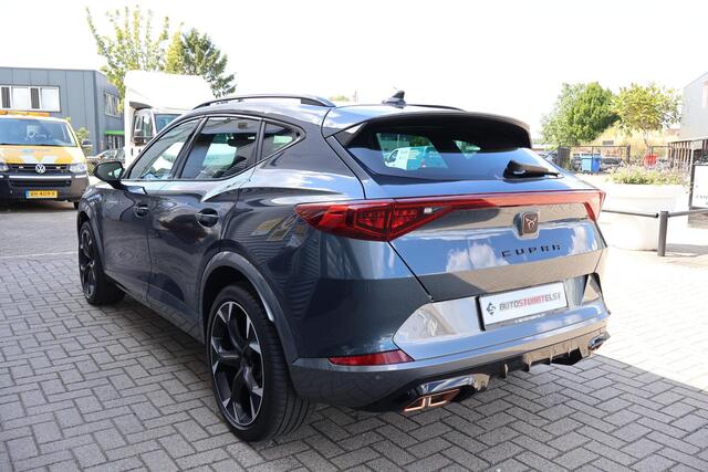 Cupra Formentor VZ Black Edition 1e Eigenaar | BTW | Volledig Dealer Onderh. | Sfeer | Donkere Hemel | Camera | Matrix Led | Keyless | Carplay | Ad Cruise | Stuur+Stoelverwarming | Climate | 1 Laadkabel