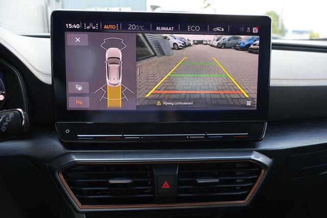 Cupra Formentor VZ Black Edition 1e Eigenaar | BTW | Volledig Dealer Onderh. | Sfeer | Donkere Hemel | Camera | Matrix Led | Keyless | Carplay | Ad Cruise | Stuur+Stoelverwarming | Climate | 1 Laadkabel