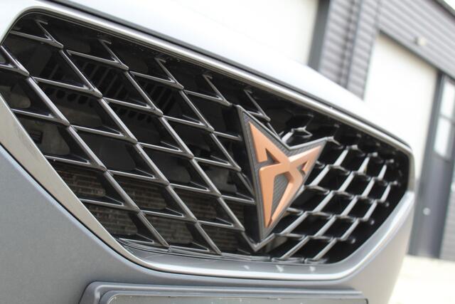 Cupra Formentor 1.4 e-Hybrid 245Pk VZ Performance | Grey Matte lak | Carbon seats | Trekhaak