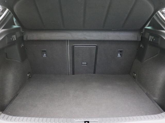 Cupra Formentor 1.4 e-Hybrid VZ Performance 245PK DSG Trekhaak, Pano-Schuifdak, Adaptieve Cruise Controle, Achteruitrijcamera, Keyless, Side Assist, Elektr. Achterklep, 19" LM Velgen