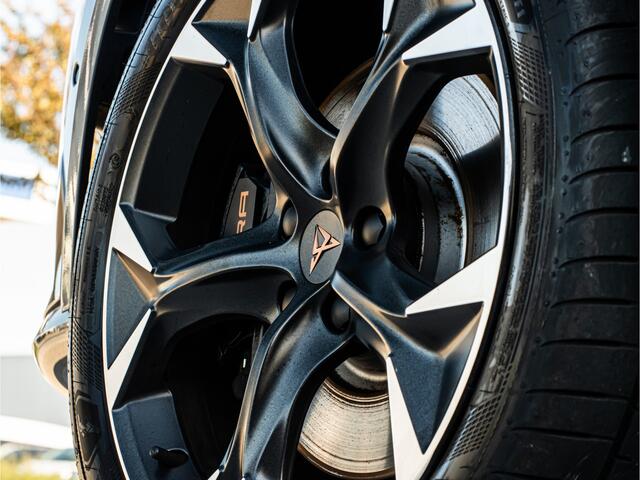 Cupra Formentor 1.4 e-Hybrid VZ Performance 245 PK ELEK TREKHAAK!! SCHAALSTOELEN CAMERA 19 INCH BLACK OPTIC STOELVERW