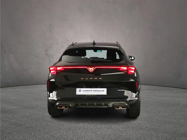 Cupra Formentor Business 1.5 TSI eHybrid 204pk DSG Automaat Trekhaak, Navigatie, Adaptive cruise control, 360 camera, Achteruitrijcamera, LED koplampen, Stuurwiel verwarmd