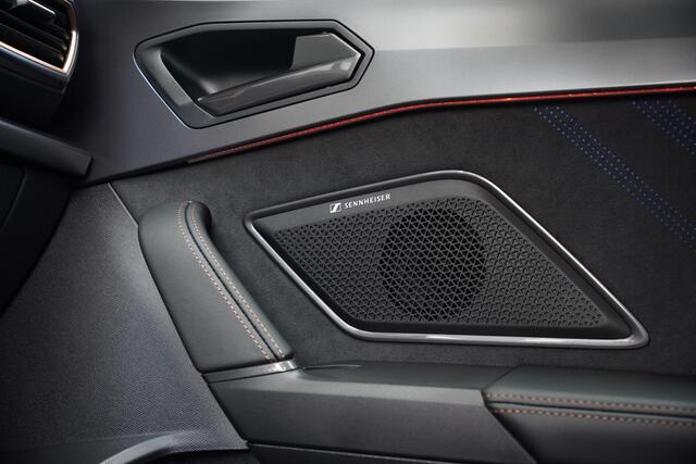 Cupra Formentor 1.5TSI/272pk e-Hybrid VZ Performance|2024|PDC+Camera|Cruise+ACC|Sennheiser|Trekhaak|sportstoelen+Memory|Carplay/AndroidAuto|Matrix-LED|19"LMV