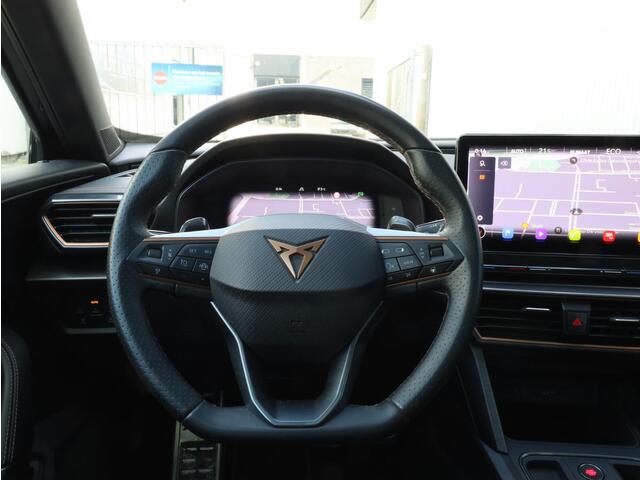 Cupra Formentor 1.4 e-Hybrid 245PK | Panodak | Keyless Go & Entry | Achteruitrijcamera | Elektrische kofferklep | DCC | 19"Inch |