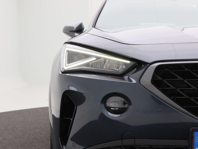 Cupra Formentor 1.4 e-Hybrid 245 Pk Automaat VZ Performance | Panoramadak | Trekhaak | Adaptive Cruise | Elektrische Achterklep | Camera | Stuur Verwarming | Carplay | 19 Inch