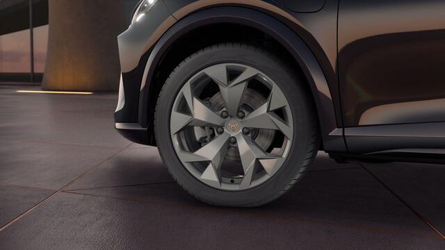 Cupra Formentor 1.5 TSI e-Hybrid 204 6DSG Business | Achteruitrijcamera | Digitaal instrumentenpaneel (Virtual Cockpit) | Draadloze Apple CarPlay(TM), Android Auto(TM)