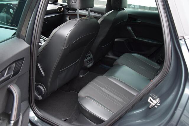 Cupra Formentor 1.4 e-Hybrid Performance | Org. NL | BOVAG Garantie | Trekhaak | Panoramadak | Camera | Stoeverwarming | Full LED | Virtual Cockpit | 19'' Velgen | AppleCarplay/AndroidAuto |