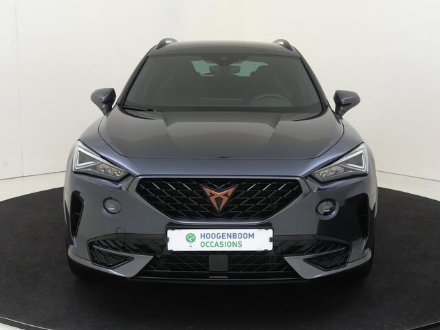 Cupra Formentor 1.4 e-Hybrid Performance | Adaptieve demping | Parkeerassistent | Keyless | Adaptieve cruise control | Dodehoek detectie | Navigatie | Stoel- en stuurwielverwarming |