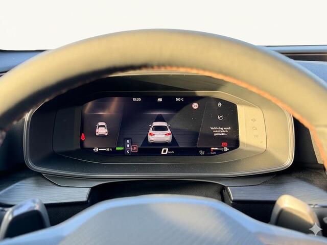 Cupra Formentor 1.4 e-Hybrid VZ Performance 245pk | Panoramadak | Elektrisch verstelbare bestuurdersstoel | Stoel en stuur verwarming | Parkeercamera