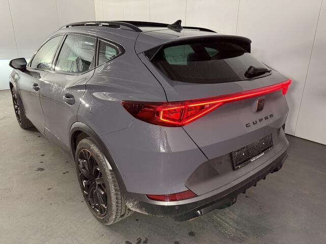 Cupra Formentor 1.4 e-Hybrid Performance / AUTOMAAT/ PANODAK/ KEYLESS/ BEATS AUDIO/ CRUISE/ NAVI/ DAB/ SMARTLINK/ STOELVERWARMING/ 360 CAMERA
