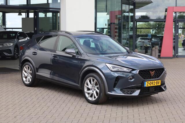Cupra Formentor 1.4 TSI e-Hybrid Essential 204PK / 150kW, Achteruitrijcamera, adaptieve cruise control (acc), multifunctioneel verwarmbaar stuurwiel, winterpakket, 18'' LMV, getinte ruiten achter, parkeersensoren voor + achter, full LED koplampen DECEMBERDEAL