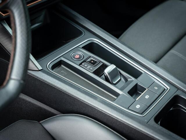 Cupra Formentor 1.4 TSI e-Hybrid // LED // Carplay // PDC // winter pakket