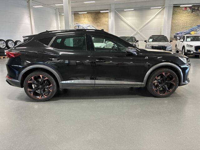 Cupra Formentor 1.4 TSI e-Hybrid 245pk VZ Performance Limited · Panoramadak · Camera · Keyless · Stuur- & Stoelverwarming · Elek. Bestuurdersstoel + Geheugen · ACC ·