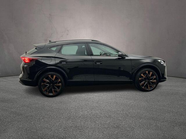 Cupra Formentor VZ Performance 1.5 TSI eHybrid 272pk DSG Automaat Adaptive cruise control, Sennheiser audio, Achteruitrijcamera, Elektrische achterklep, LED matrix koplampen