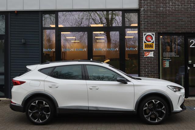 Cupra Formentor 1.4 e-Hybrid 245PK VZ Performance Pano/Leder/Matrix LED/Elek. kuipstoelen+mem/360/Keyless/DCC/19"/Trekhaak wegkl.