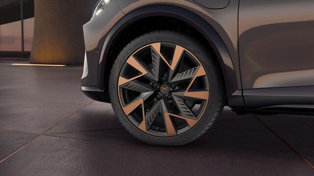 Cupra Formentor 1.5 TSI e-Hybrid 272 6DSG VZ Performance | Achteruitrijcamera | Digitaal instrumentenpaneel (Virtual Cockpit) | Draadloze Apple CarPlay(TM), Android Auto(TM)