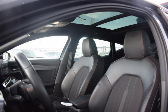 Cupra Formentor 1.4 TSI e-Hybrid Essential | Adaptive | Pano | 18"| Carplay |