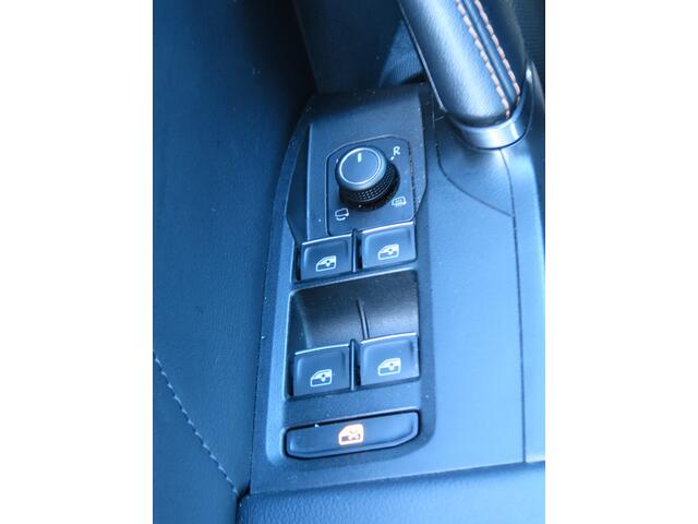 Cupra Formentor 1.5 TSI Business Edition Apple CarPlay/Android Auto l Airco l Cruise control l Navigatie I Stoel- en Stuurverwarming