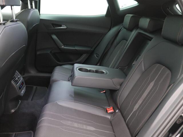 Cupra Formentor 1.4 e-Hybrid Business 204PK DSG Panoramadak, Achteruitrijcamera, Keyless, Side assist, Alarm, 19'' lichtmetaal