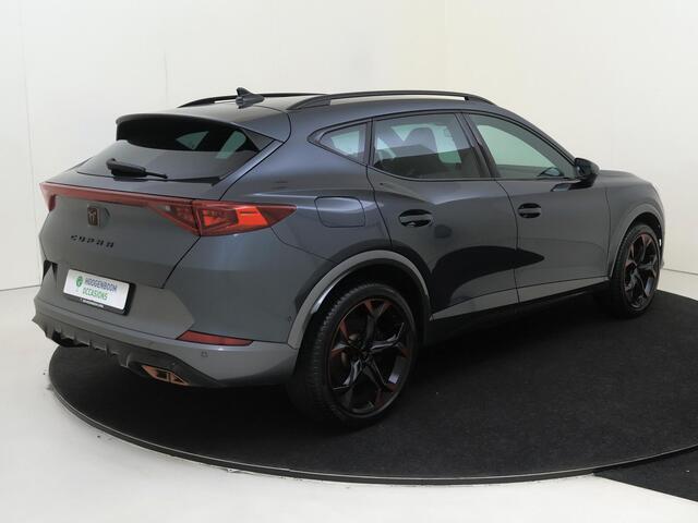 Cupra Formentor 1.4 e-Hybrid VZ Performance | SoH 100% | Parkeerassistent | Dodehoek detectie | Cupra mode | Stoel- en stuurwielverwarming | Achteruitrijcamera | Sfeerverlichting | Navigatie |