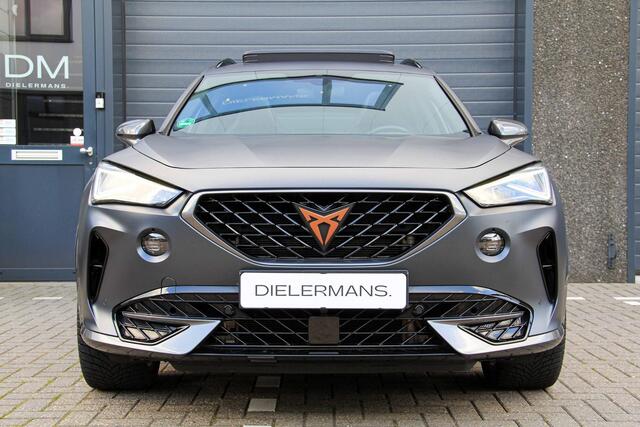 Cupra Formentor VZ 245PK DSG | Magnetic Tech Matt | Copper | Panoramadak | Groot display | Elektrische trekhaak!
