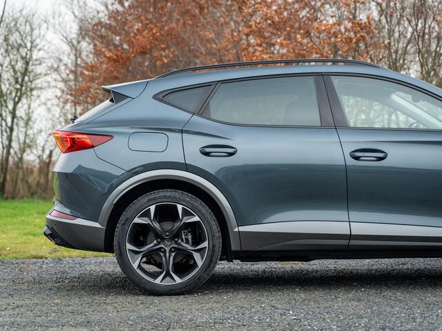 Cupra Formentor 1.4 e-Hybrid VZ // trekhaak // camera // winterpakket