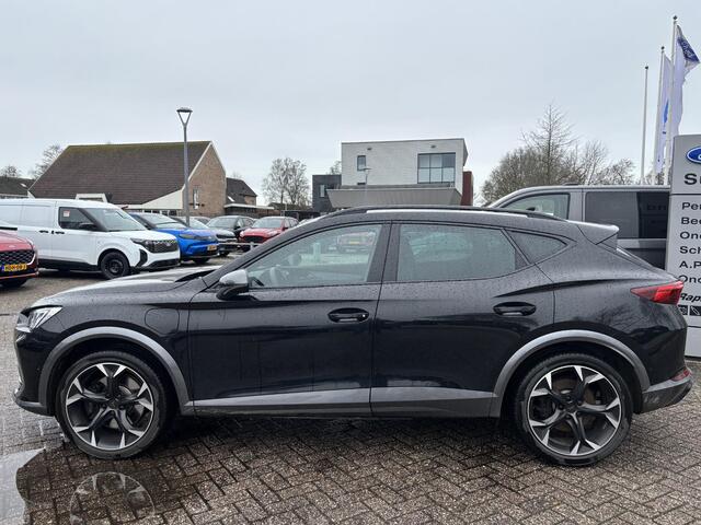 Cupra Formentor 1.4 e-Hybrid VZ Performance 245pk | PHEV | Plug-in Hybride | Trekhaak wegklapbaar | Stoelverwarming | 360 Camera | Adaptive cruise control | 19 inch