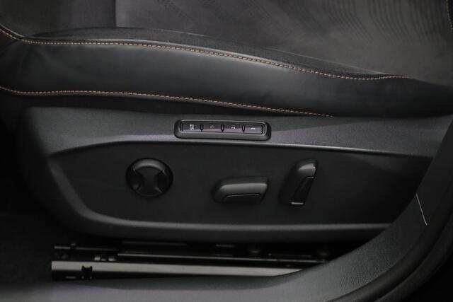 Cupra Formentor 1.4 e-Hybrid VZ 245 PK Black Edition PHEV, Memory, Leder-Alcantara, Winterpakket