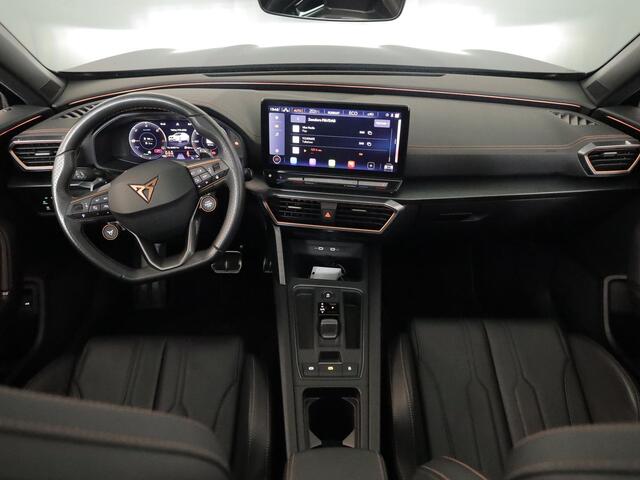 Cupra Formentor 1.4 e-Hybrid VZ Copper Edition 245 pk Automaat (DSG) | Navigatie | Panoramadak | Parkeersensoren (Park assist) | Achteruitrijcamera | Lederen bekleding | Stoelverwarming |