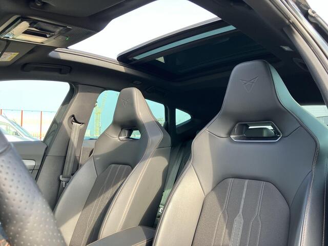 Cupra Formentor 1.4e-Hybrid 180kW/245PK VZ · Panoramadak · Trekhaak · Camera · Apple/Android Car Play · Elektrische stoelverstelling ·