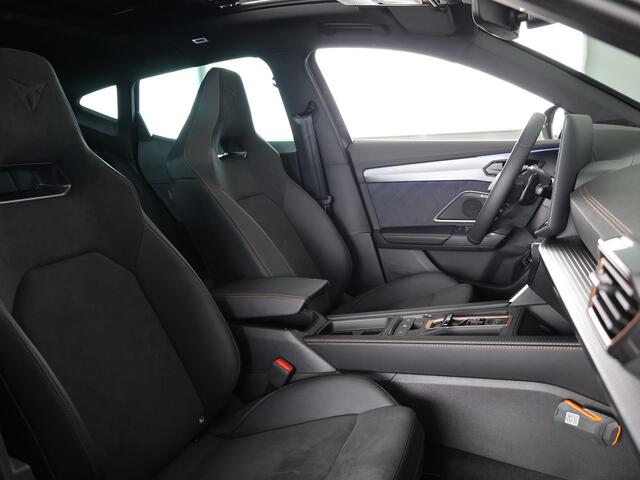 Cupra Formentor 1.5 TSI e-Hybrid VZ Performance 272PK | 19 Inch | Panoramadak | DCC | ACC | Elektrisch verstelbare voorstoel | Keyless Entry | Achteruitrijcamera |