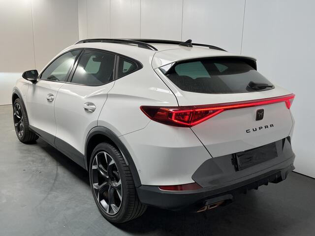 Cupra Formentor 1.4 e-Hybrid VZ Performance / AUTOMAAT/ GARANTIE TM 10-2027/ 245PK/ PANO/ MEMORYSEAT/ STUUR+STUURVERWARM./ ACC/ PARK.SENSOR. + 360 CAMERA/ DODEHOEK/ ELEK.ACHTERKLEP/ FULL LINK/ KEYLESS/ CLIMA/ NAVI/ DAB/ LED/ 19'' LMV
