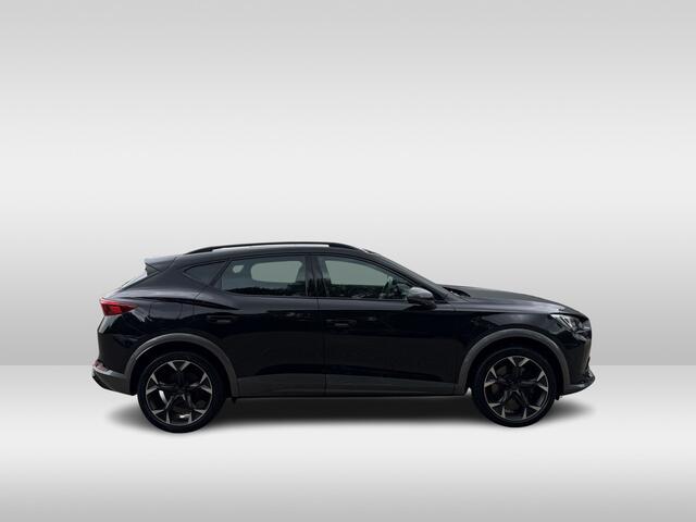 Cupra Formentor 1.4 e-Hybrid VZ Performance 245pk - Matrix LED - Pano - Leder - Trekhaak - Stuurverwarming - Navi - Rijklaar