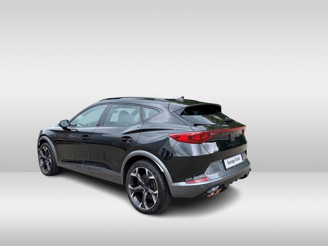 Cupra Formentor 1.4 e-Hybrid VZ Performance 245pk - Matrix LED - Pano - Leder - Trekhaak - Stuurverwarming - Navi - Rijklaar