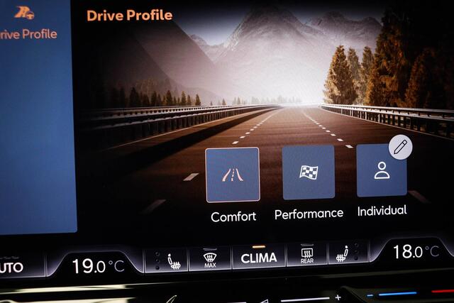 Cupra Formentor 1.5 TSI e-Hybrid Business | NIEUW | ECLIPSE PACK | MATRIX LED | STUURVERWARMING | DAB | APPLE | CAMERA | 19"