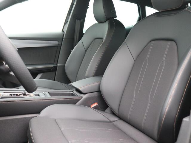 Cupra Formentor 1.5 TSI e-Hybrid Business 204PK DSG Pano-Schuifdak, Trekhaak, 19" LM Velgen, Achteruitrijcamera, Elektr. Achterklep, Keyless, Adaptieve Cruise Control, Stuur- en Stoelverwarming
