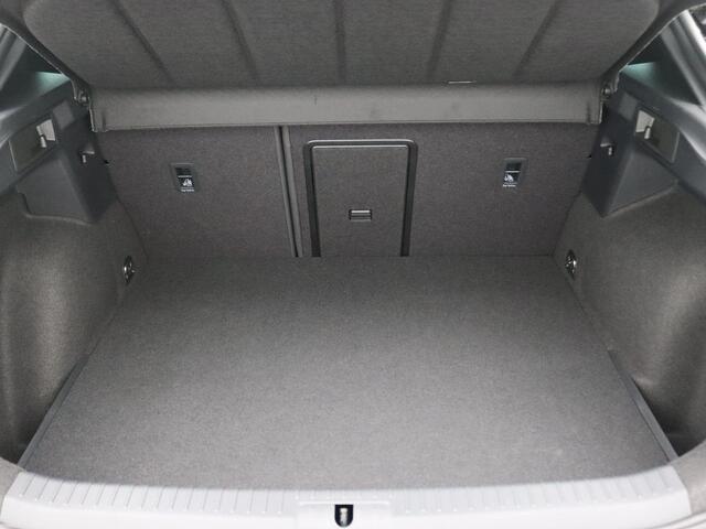 Cupra Formentor 1.5 TSI e-Hybrid Business 204PK DSG Pano-Schuifdak, Trekhaak, 19" LM Velgen, Achteruitrijcamera, Elektr. Achterklep, Keyless, Adaptieve Cruise Control, Stuur- en Stoelverwarming