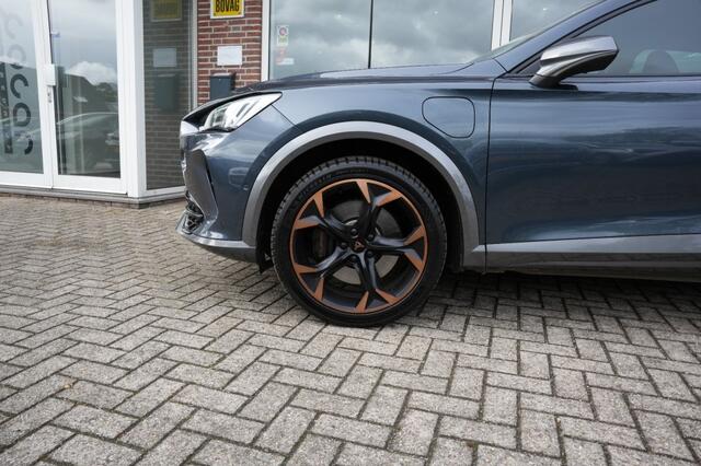 Cupra Formentor 1.4 E-HYB COPPER , Kuipstoelen,Leerpakket,Black