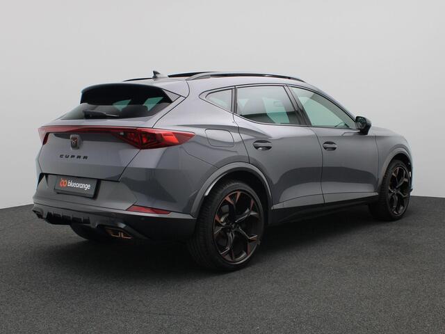 Cupra Formentor 1.4 e-Hybrid VZ Performance 245PK DSG Elektr. stoelverstelling, Supersportstuur, 360gr. Camera, Memorystoel, Keyless, Side Assist, Panoramadak, Matrix LED verlichting