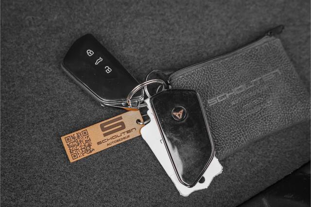 Cupra Formentor 1.4 e-Hybrid Performance Pano ACC Keyless Camera Stuurwielverw