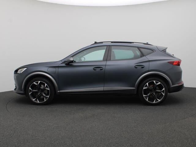 Cupra Formentor 1.4 e-Hybrid VZ Performance 245PK DSG SOH 96%, Leder, Matte lak, Pano-Schuifdak, Trekhaak, Memorystoel, Elektr. Achterklep, 19" LM Velgen, Leder, Side Assist, Keyless, Stoel-Stuurverwarming