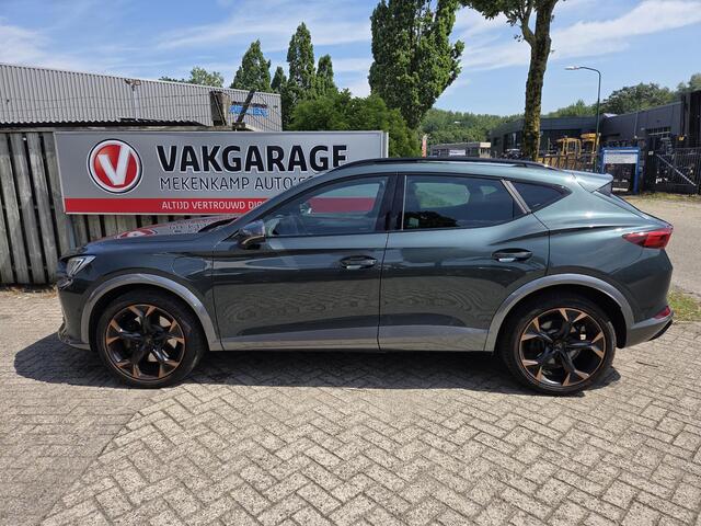 Cupra Formentor 1.4 e-Hybrid VZ Performance 19"/Panoramadak/Virtual cockpit/Dodehoek/Lane Assist/Keyless/Camera/PDC v+a