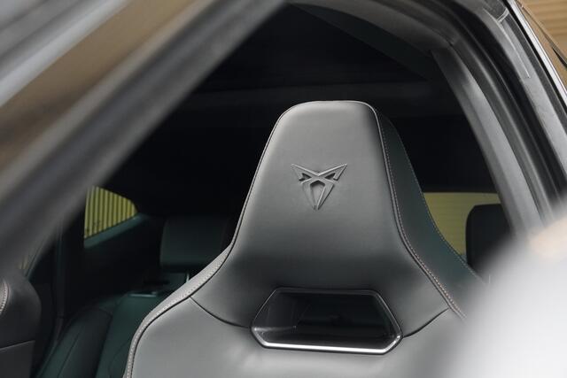 Cupra Formentor 1.4/245PK e-Hybrid VZ Performance|2024|Panoramadak|Leder+Memory|Trekhaak|PDC+360Camera+Assist|19"Copper|VOL!
