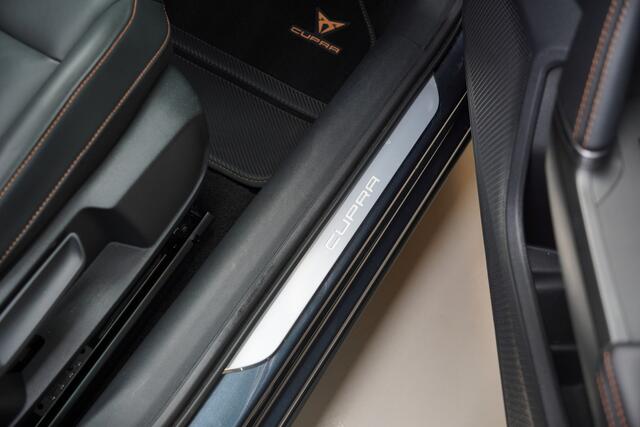 Cupra Formentor 1.4/245PK e-Hybrid VZ Performance|2024|Panoramadak|Leder+Memory|Trekhaak|PDC+360Camera+Assist|19"Copper|VOL!