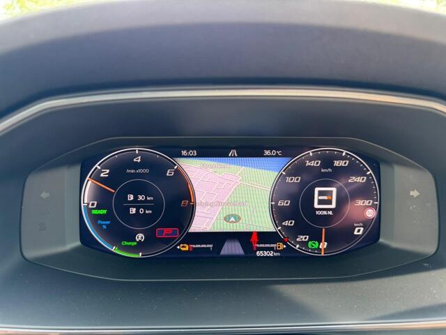 Cupra Formentor 1.4 E-Hybrid VZ PERF. VZ stuur Panoramadak Memory El.klep Camera Blis 245PK Erg mooi!