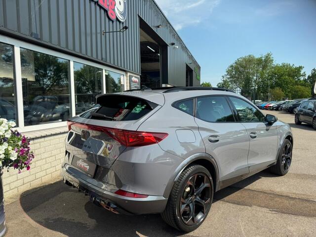 Cupra Formentor 1.4 E-Hybrid VZ PERF. VZ stuur Panoramadak Memory El.klep Camera Blis 245PK Erg mooi!