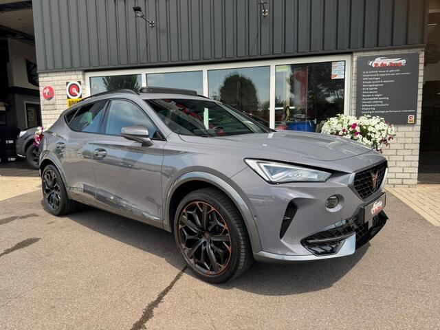 Cupra Formentor 1.4 E-Hybrid VZ PERF. VZ stuur Panoramadak Trekhaak El.klep Camera Blis 245PK Erg mooi!