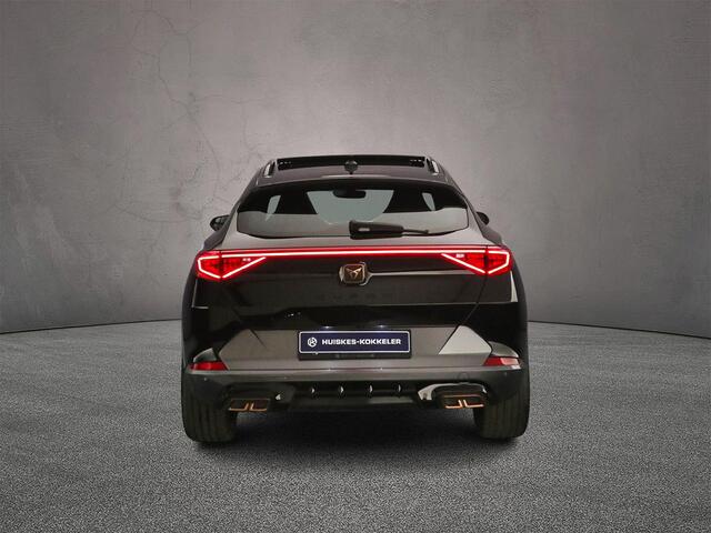 Cupra Formentor Business 1.4 TSI eHybrid 204pk DSG Automaat Panoramadak, Lederen bekleding, Adaptive cruise control, LED matrix koplampen, Beats audio, Achteruitrijcamera